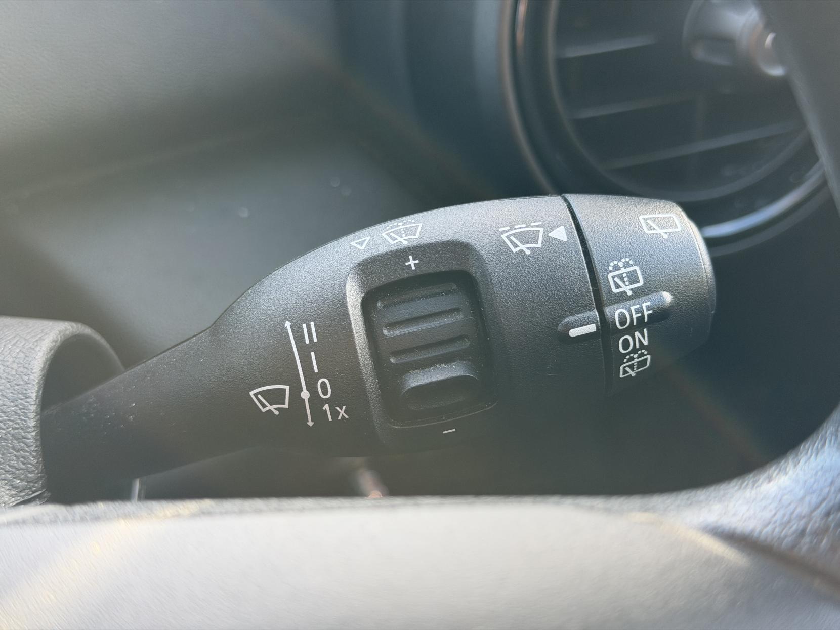 MINI Hatch 1.2 One Hatchback 5dr Petrol Auto Euro 6 (s/s) (102 ps)