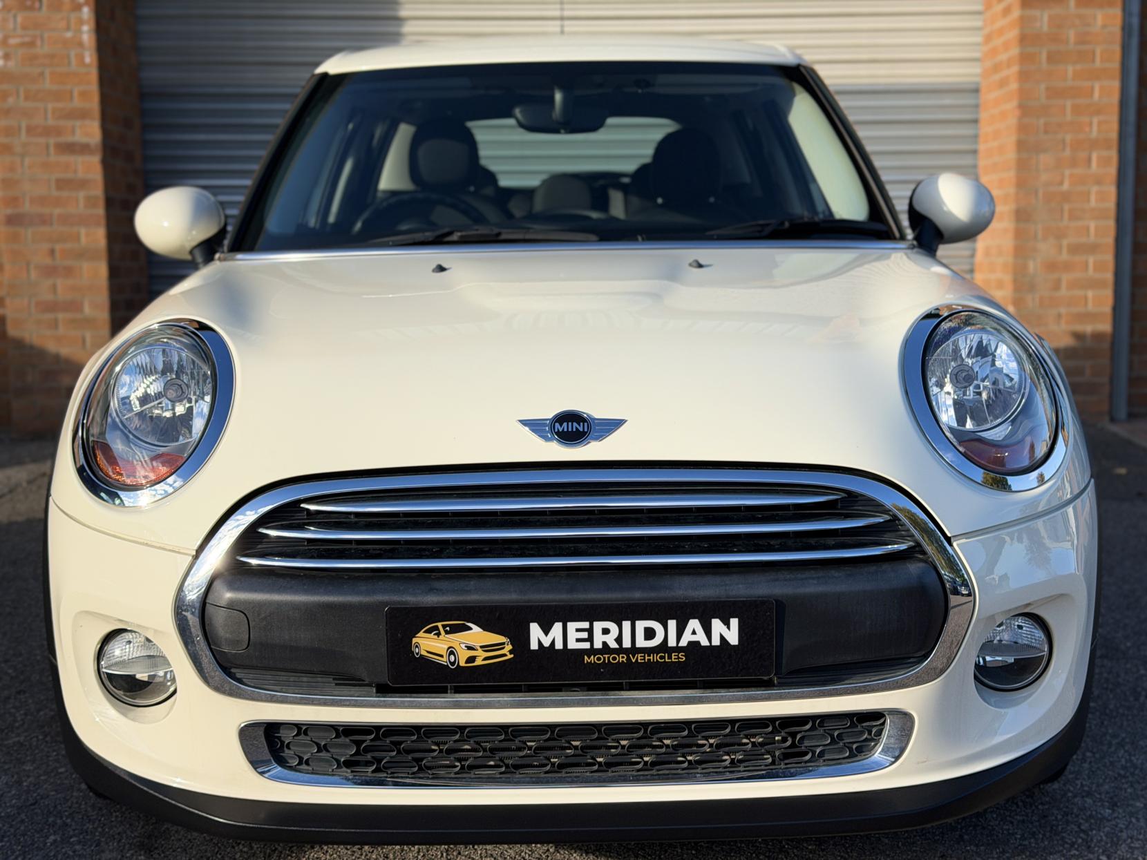 MINI Hatch 1.2 One Hatchback 5dr Petrol Auto Euro 6 (s/s) (102 ps)