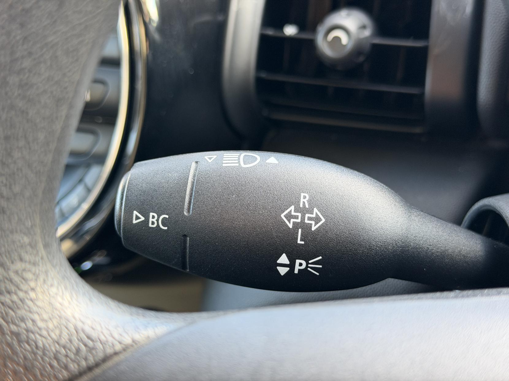 MINI Hatch 1.2 One Hatchback 5dr Petrol Auto Euro 6 (s/s) (102 ps)