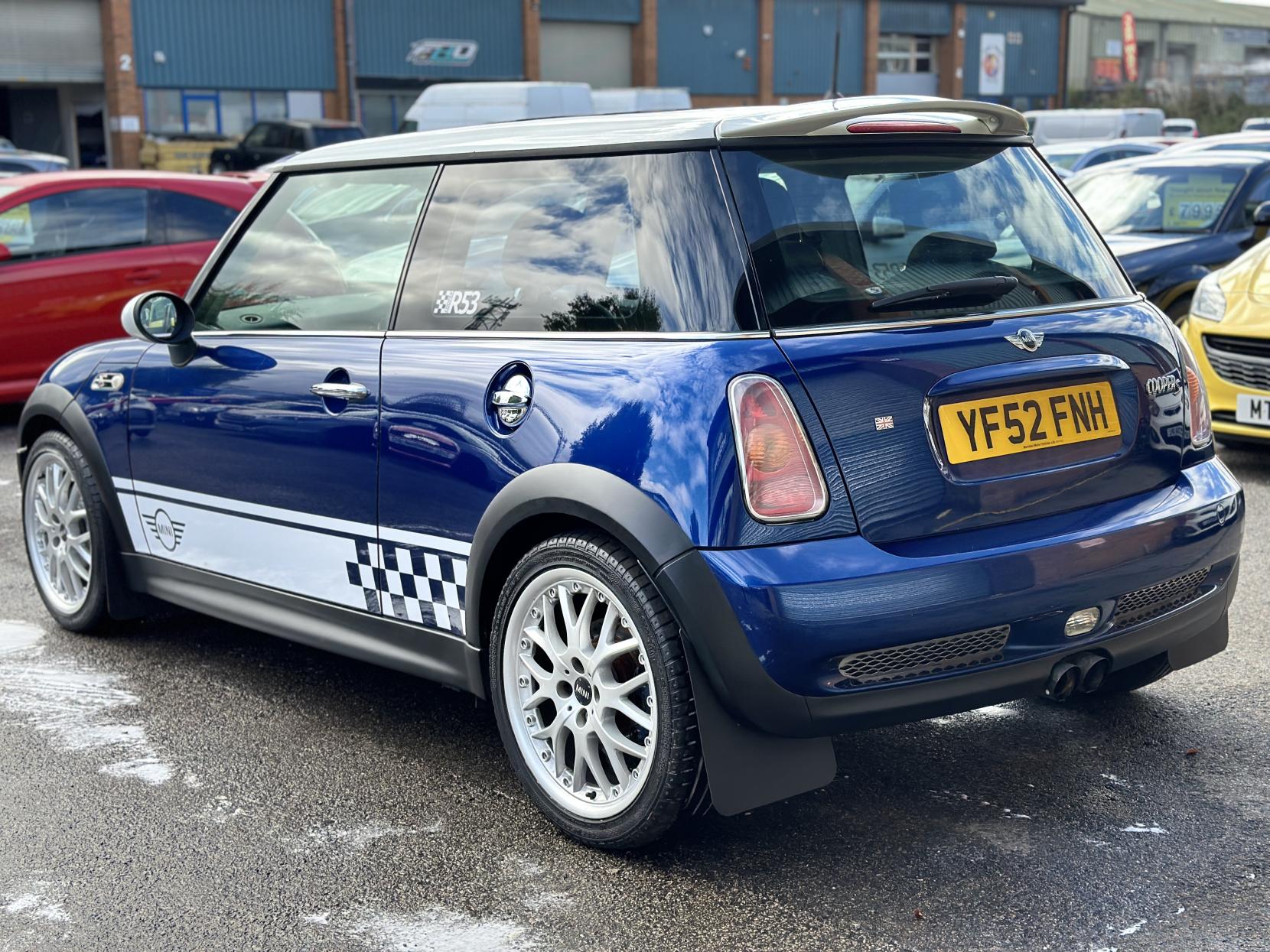 MINI Hatch 1.6 Cooper S Hatchback 3dr Petrol Manual Euro 3 (163 bhp)