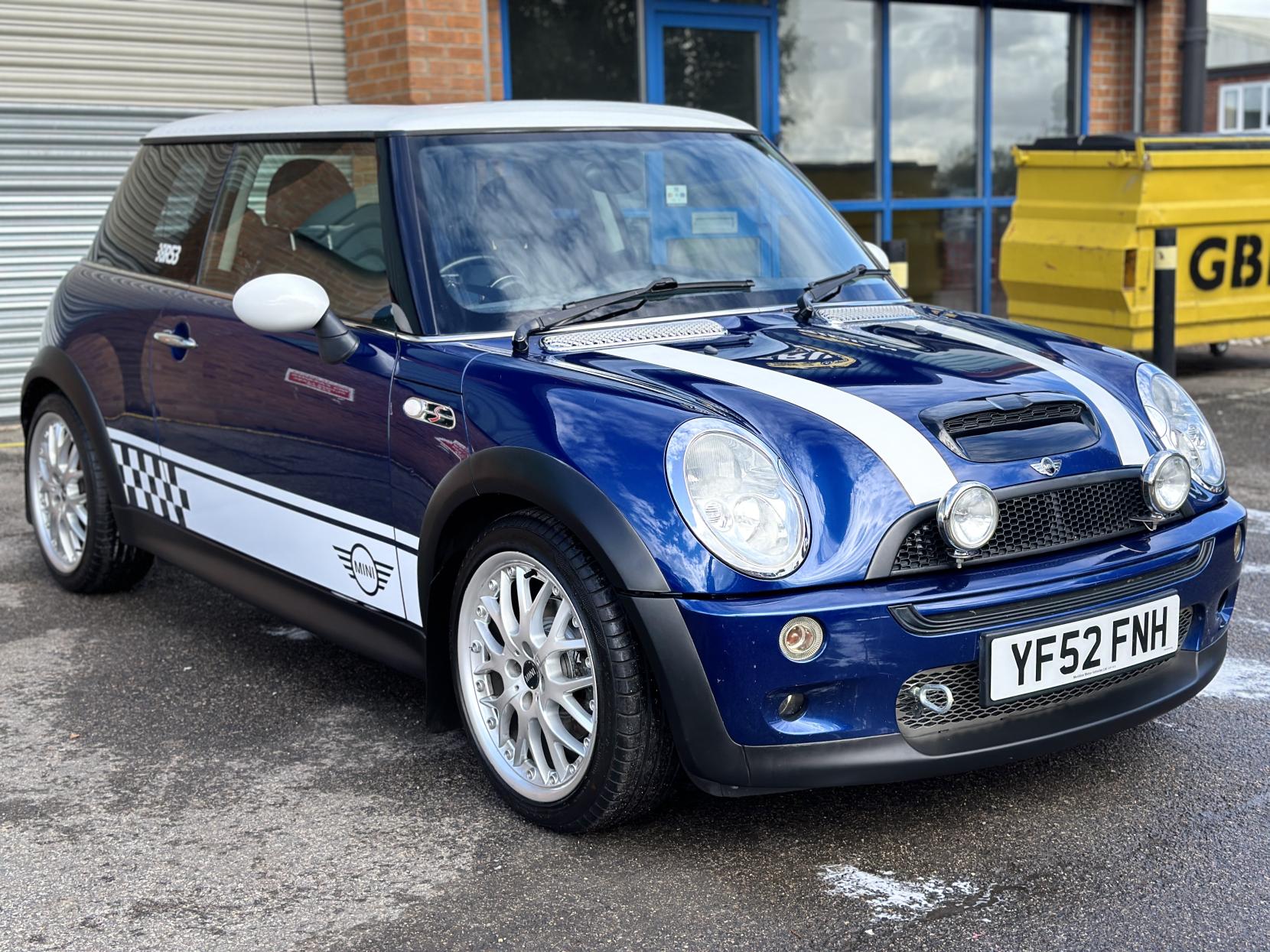 MINI Hatch 1.6 Cooper S Hatchback 3dr Petrol Manual Euro 3 (163 bhp)