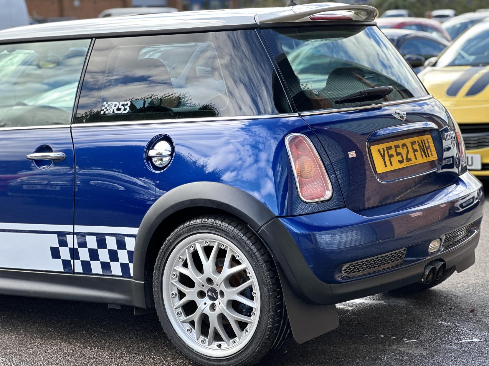 MINI Hatch 1.6 Cooper S Hatchback 3dr Petrol Manual Euro 3 (163 bhp)