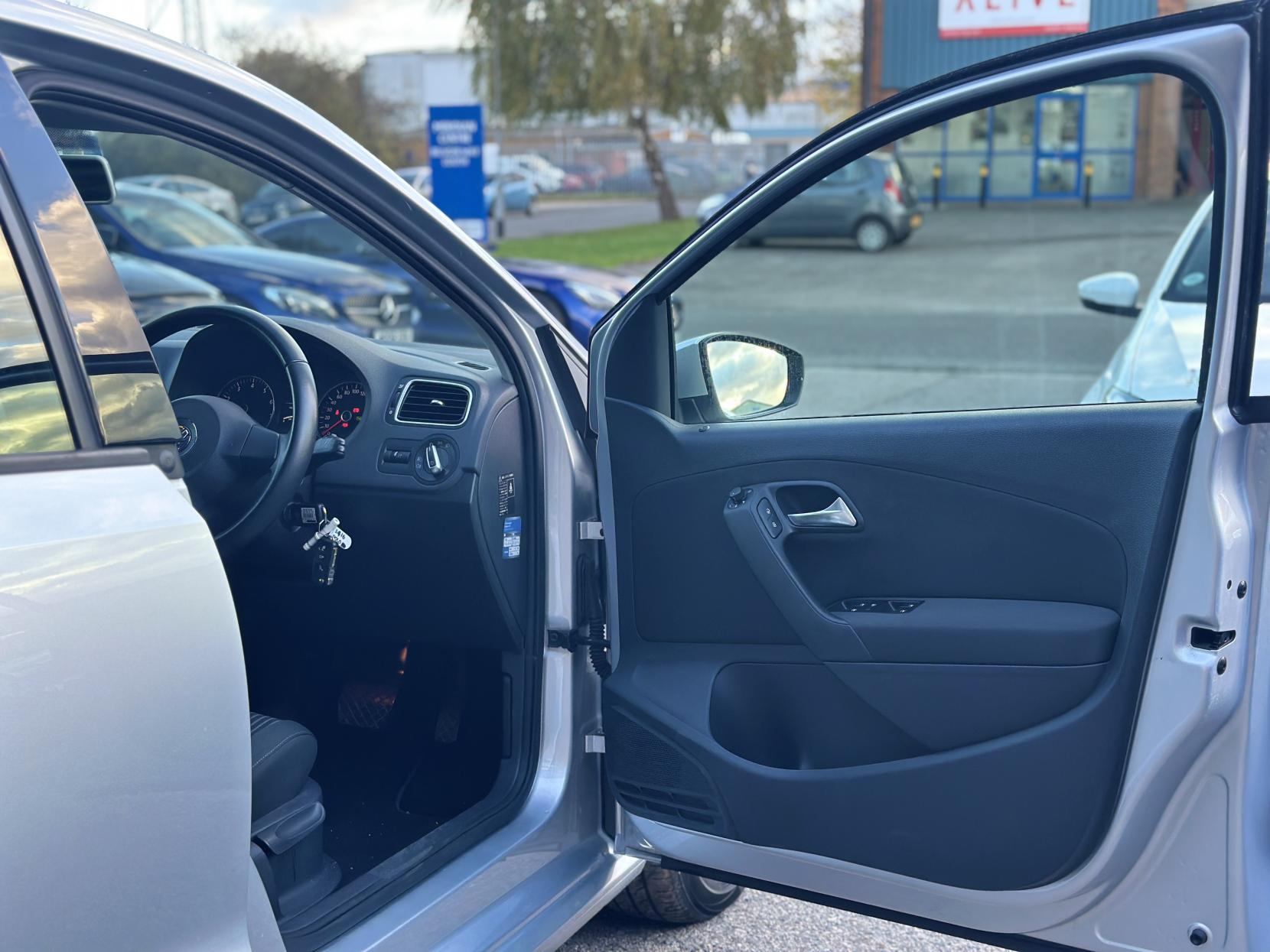 Volkswagen Polo 1.2 Hatchback (2009 - 2014)