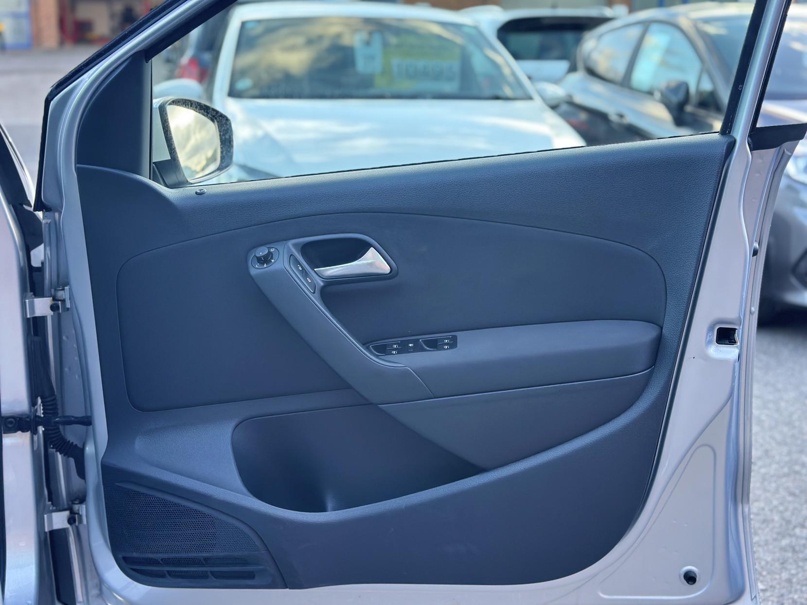 Volkswagen Polo 1.2 Hatchback (2009 - 2014)