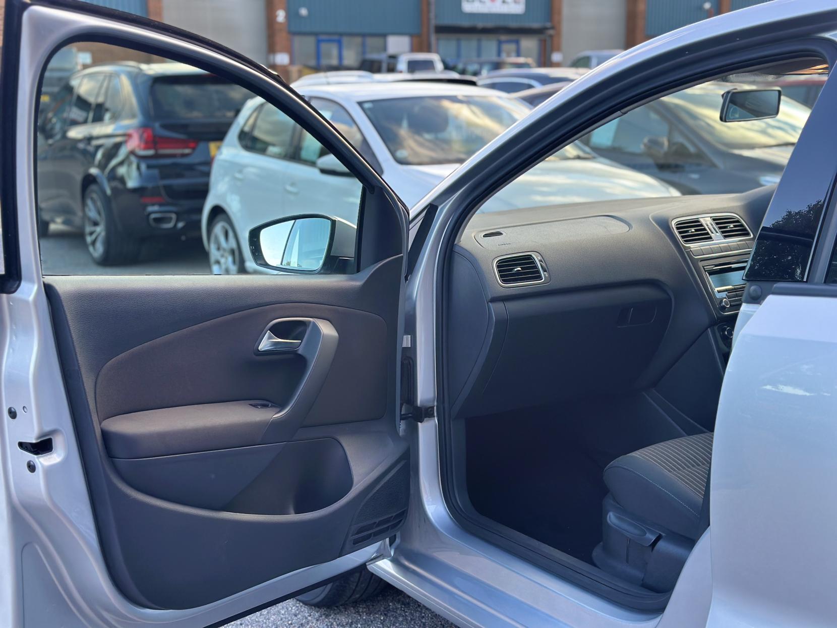 Volkswagen Polo 1.2 Hatchback (2009 - 2014)