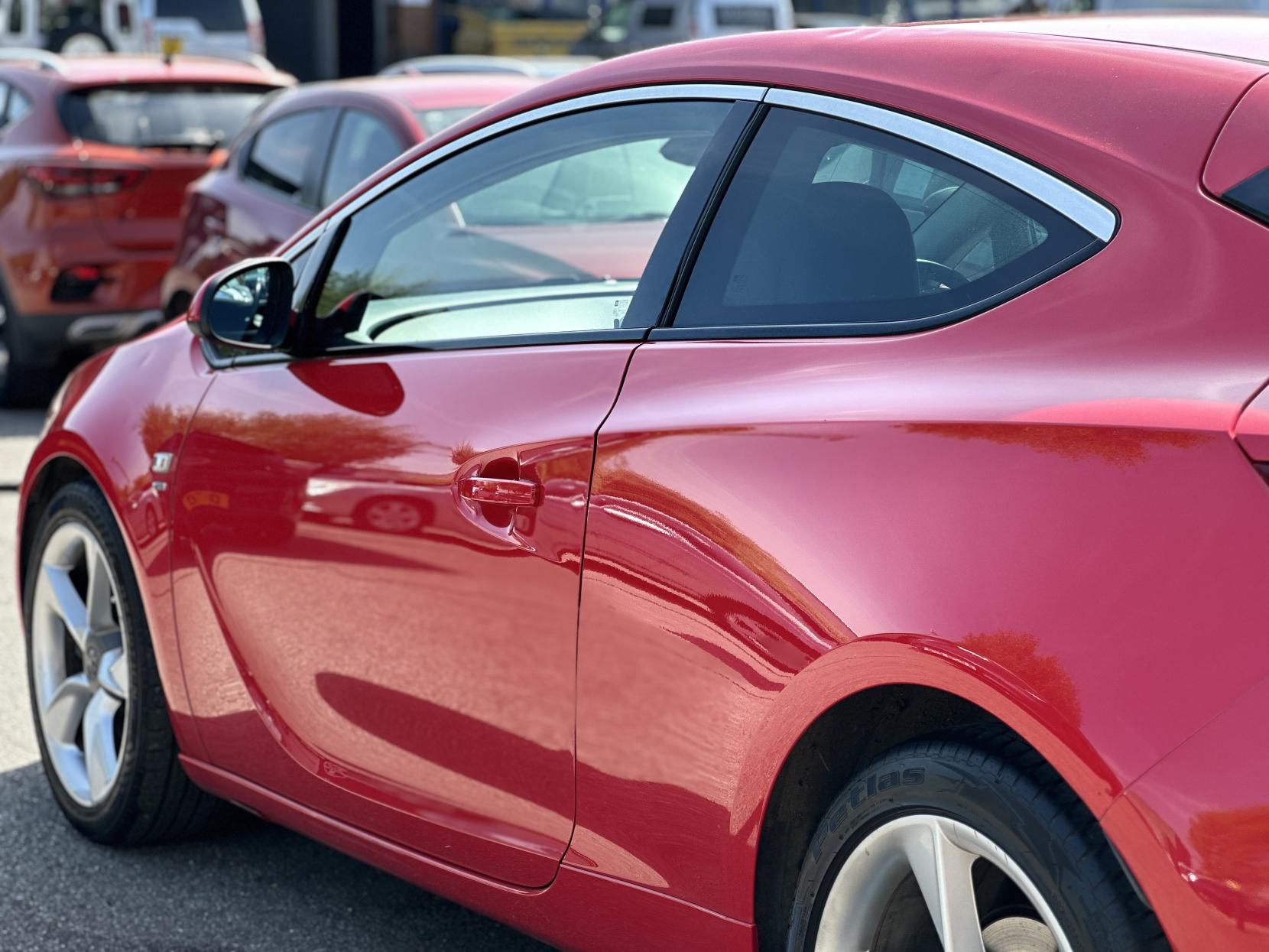 Vauxhall Astra GTC 1.6 CDTi ecoFLEX SRi Coupe 3dr Diesel Manual Euro 6 (s/s) (136 ps)