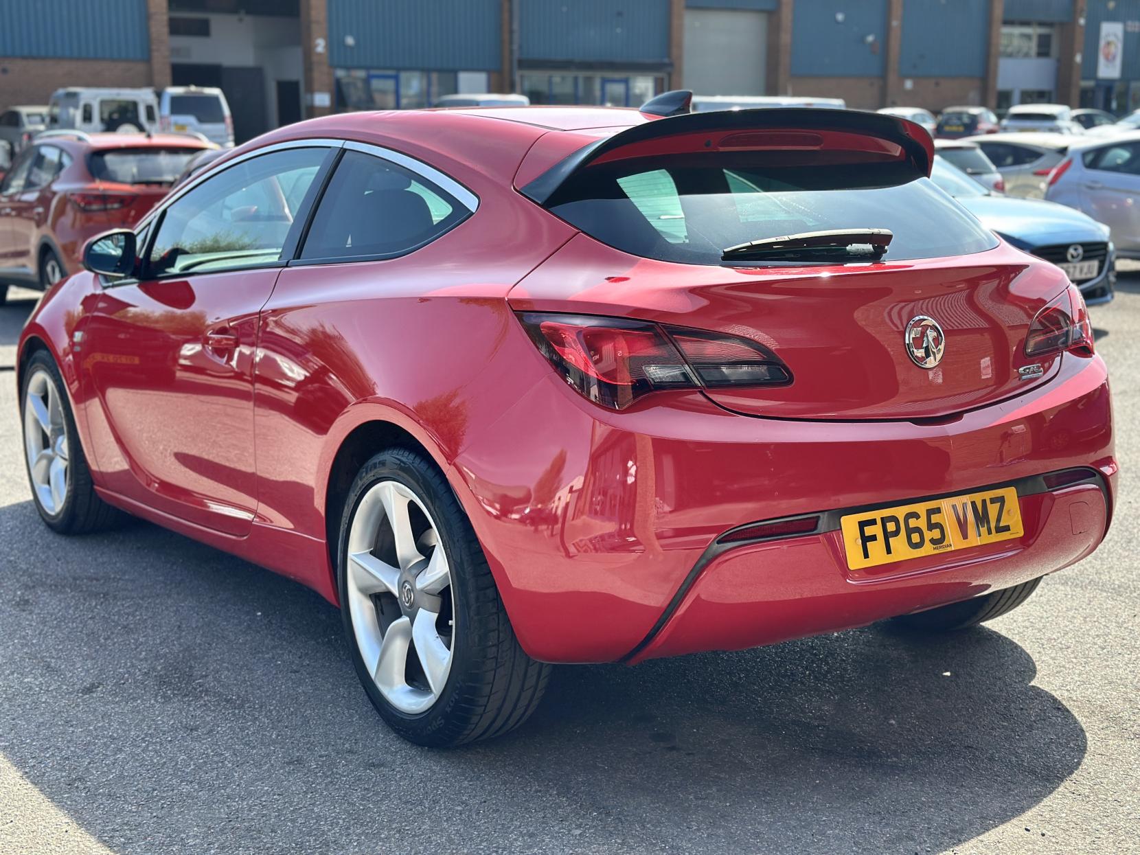 Vauxhall Astra GTC 1.6 CDTi ecoFLEX SRi Coupe 3dr Diesel Manual Euro 6 (s/s) (136 ps)
