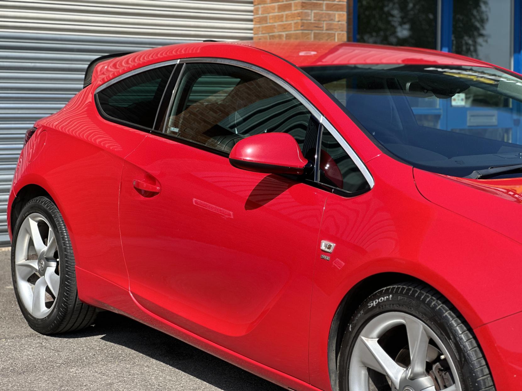 Vauxhall Astra GTC 1.6 CDTi ecoFLEX SRi Coupe 3dr Diesel Manual Euro 6 (s/s) (136 ps)