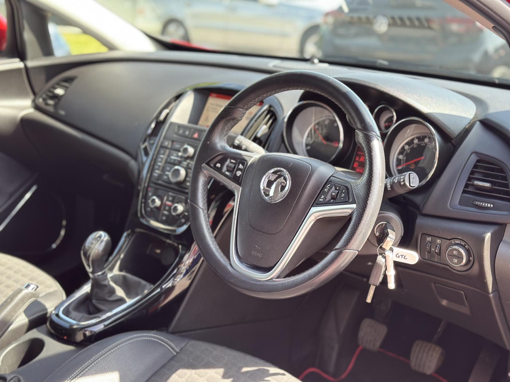 Vauxhall Astra GTC 1.6 CDTi ecoFLEX SRi Coupe 3dr Diesel Manual Euro 6 (s/s) (136 ps)