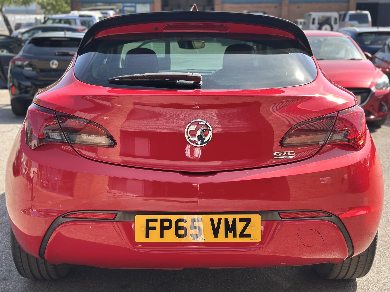Vauxhall Astra GTC 1.6 CDTi ecoFLEX SRi Coupe 3dr Diesel Manual Euro 6 (s/s) (136 ps)