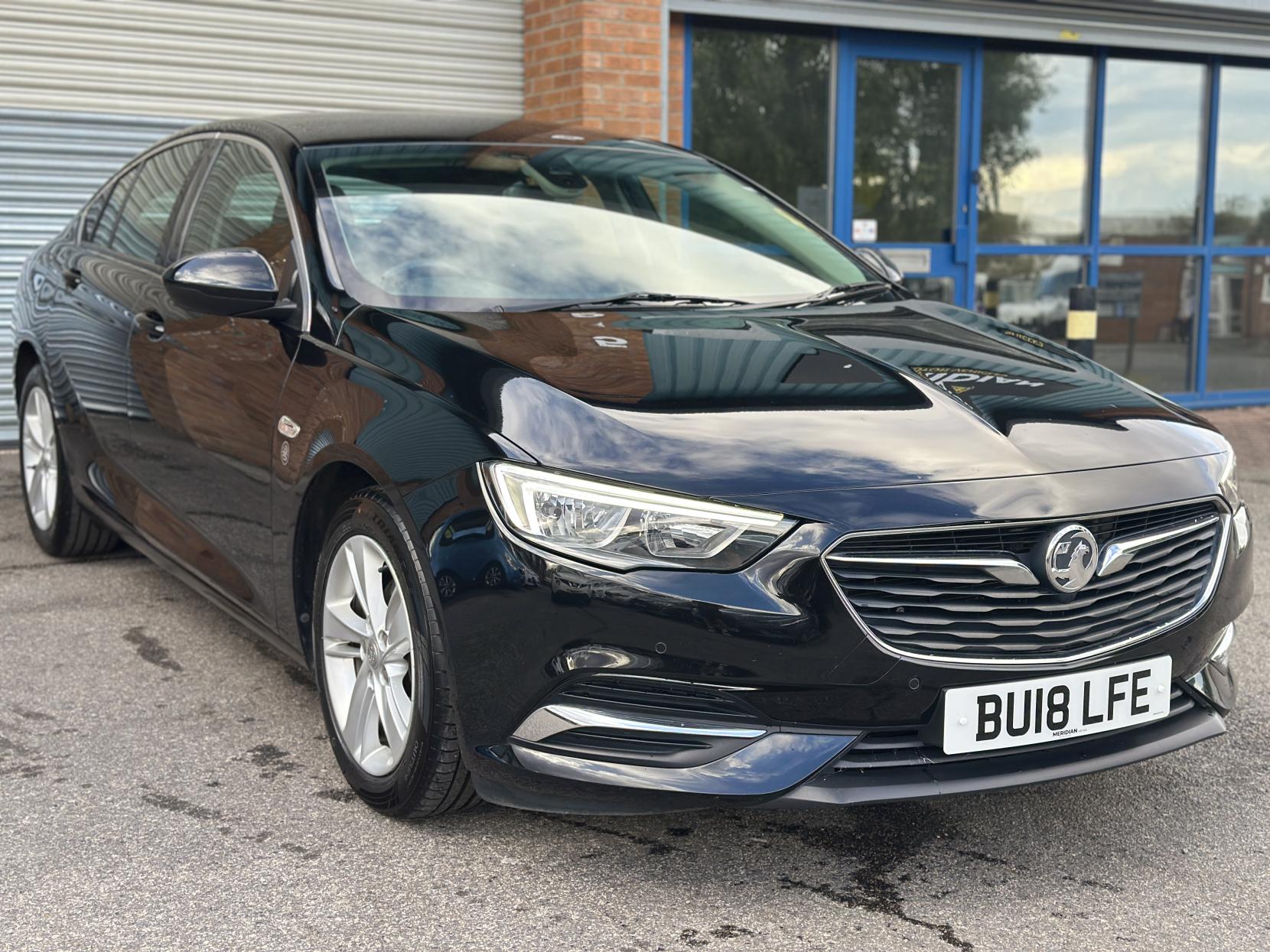 Vauxhall Insignia 1.6 Turbo D ecoTEC Tech Line Nav Grand Sport 5dr Diesel Manual Euro 6 (s/s) (110 ps)