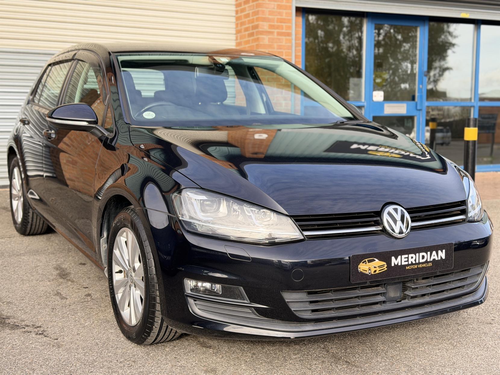 Volkswagen Golf 1.2 TSI BlueMotion Tech S Hatchback 5dr Petrol DSG Euro 5 (s/s) (105 ps)