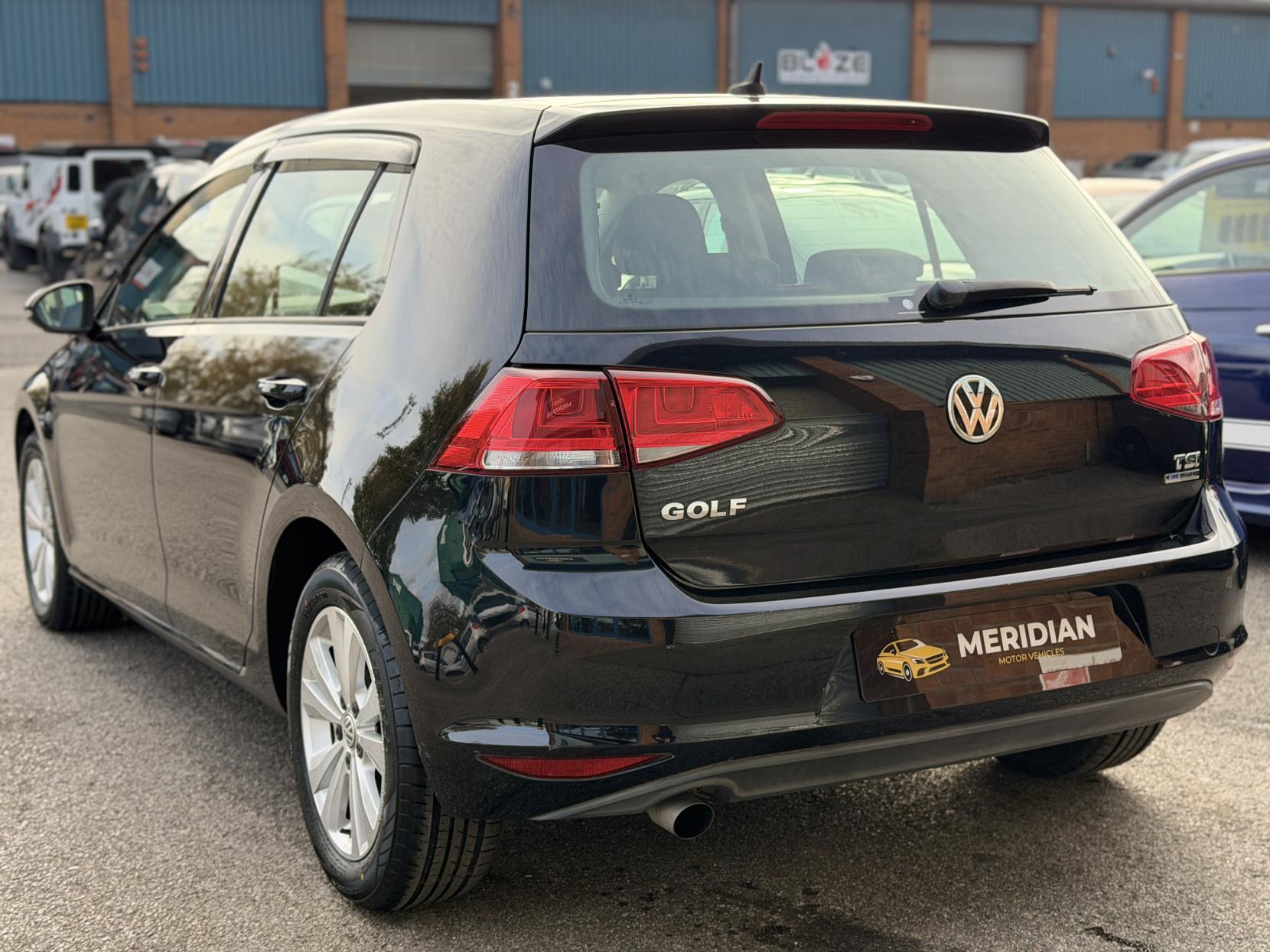 Volkswagen Golf 1.2 TSI BlueMotion Tech S Hatchback 5dr Petrol DSG Euro 5 (s/s) (105 ps)