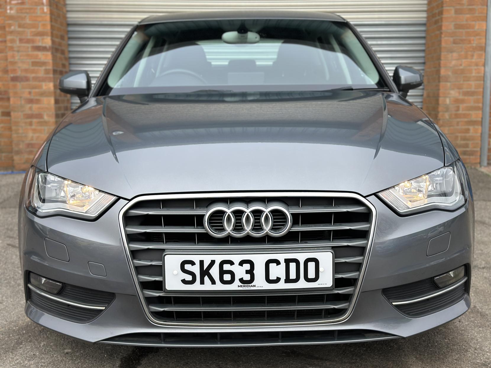 Audi A3 1.6 TDI Sport Sportback 5dr Diesel Manual Euro 5 (s/s) (105 ps)