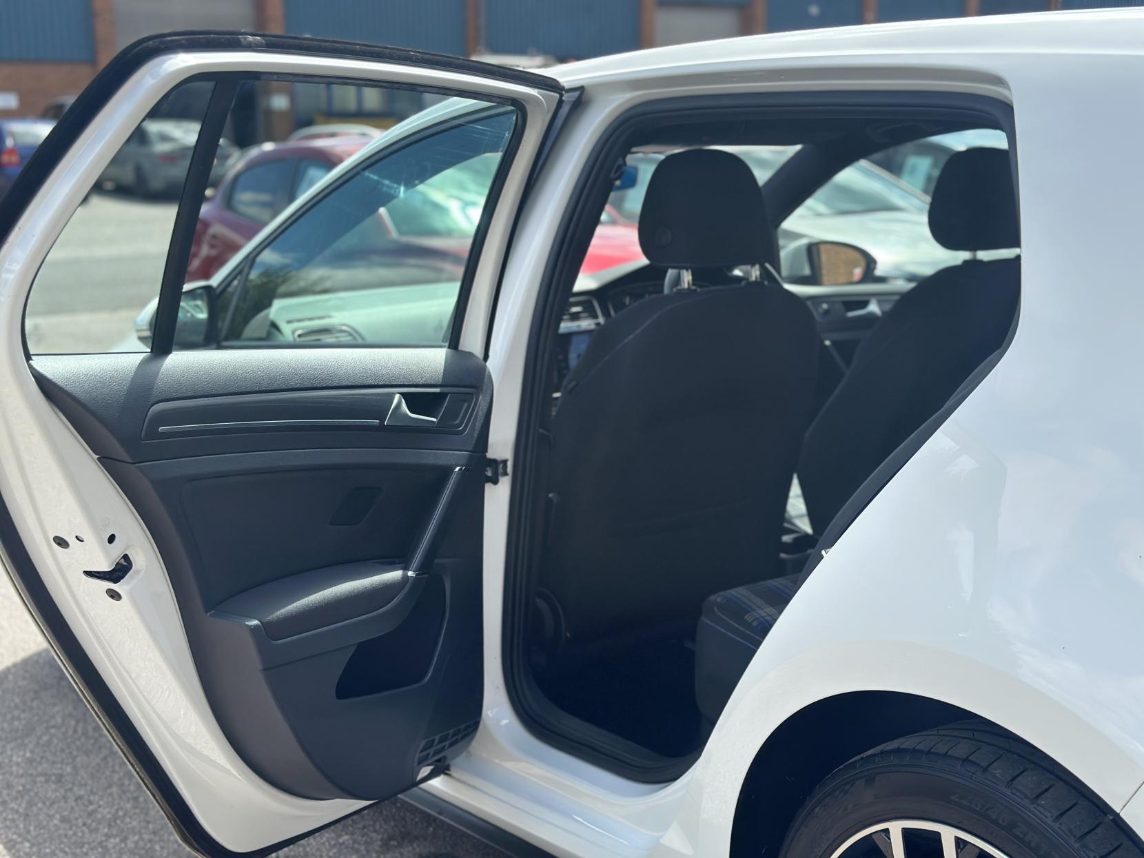 Volkswagen Golf 1.4 TSI 8.7kWh GTE Hatchback 5dr Petrol Plug-in Hybrid DSG Euro 6 (s/s) (204 ps)