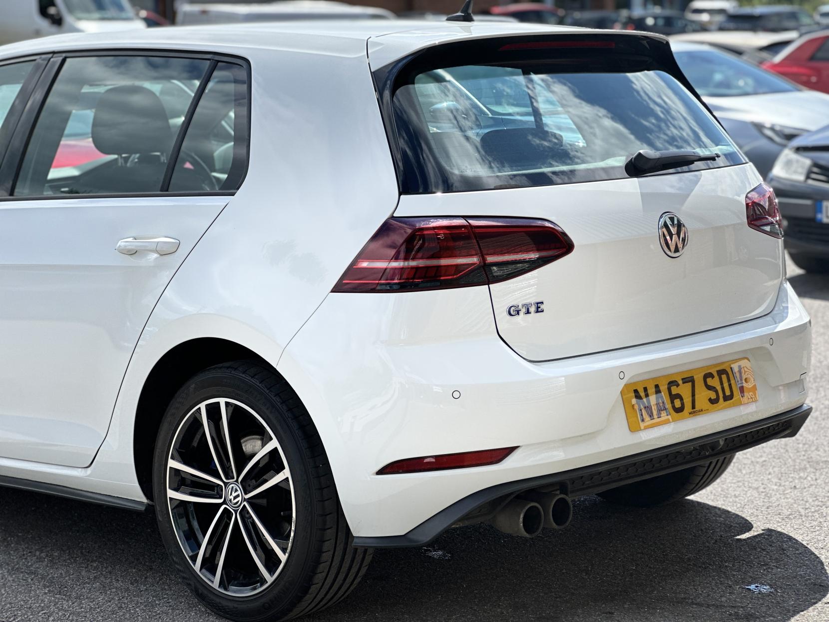 Volkswagen Golf 1.4 TSI 8.7kWh GTE Hatchback 5dr Petrol Plug-in Hybrid DSG Euro 6 (s/s) (204 ps)