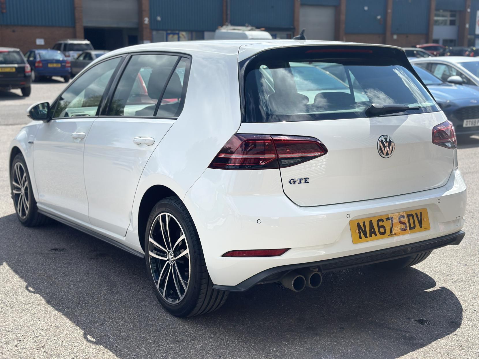 Volkswagen Golf 1.4 TSI 8.7kWh GTE Hatchback 5dr Petrol Plug-in Hybrid DSG Euro 6 (s/s) (204 ps)
