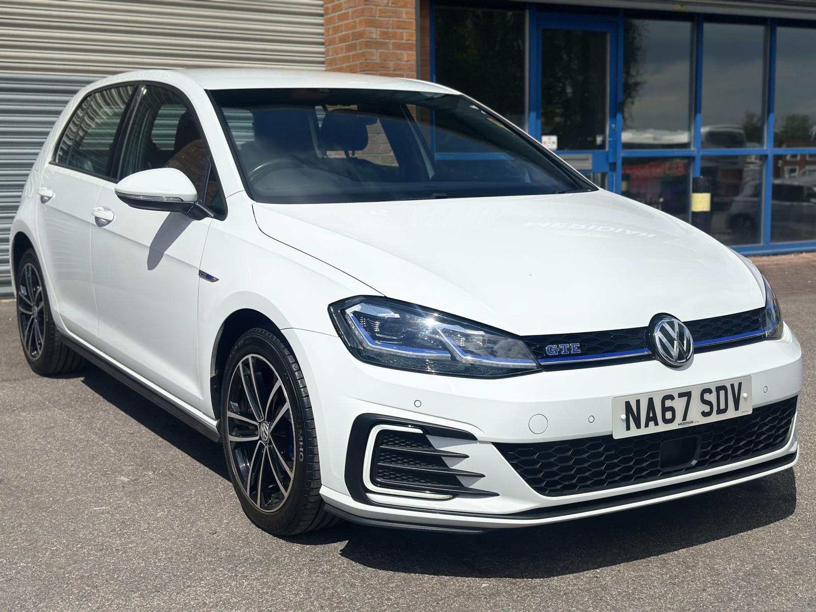 Volkswagen Golf 1.4 TSI 8.7kWh GTE Hatchback 5dr Petrol Plug-in Hybrid DSG Euro 6 (s/s) (204 ps)