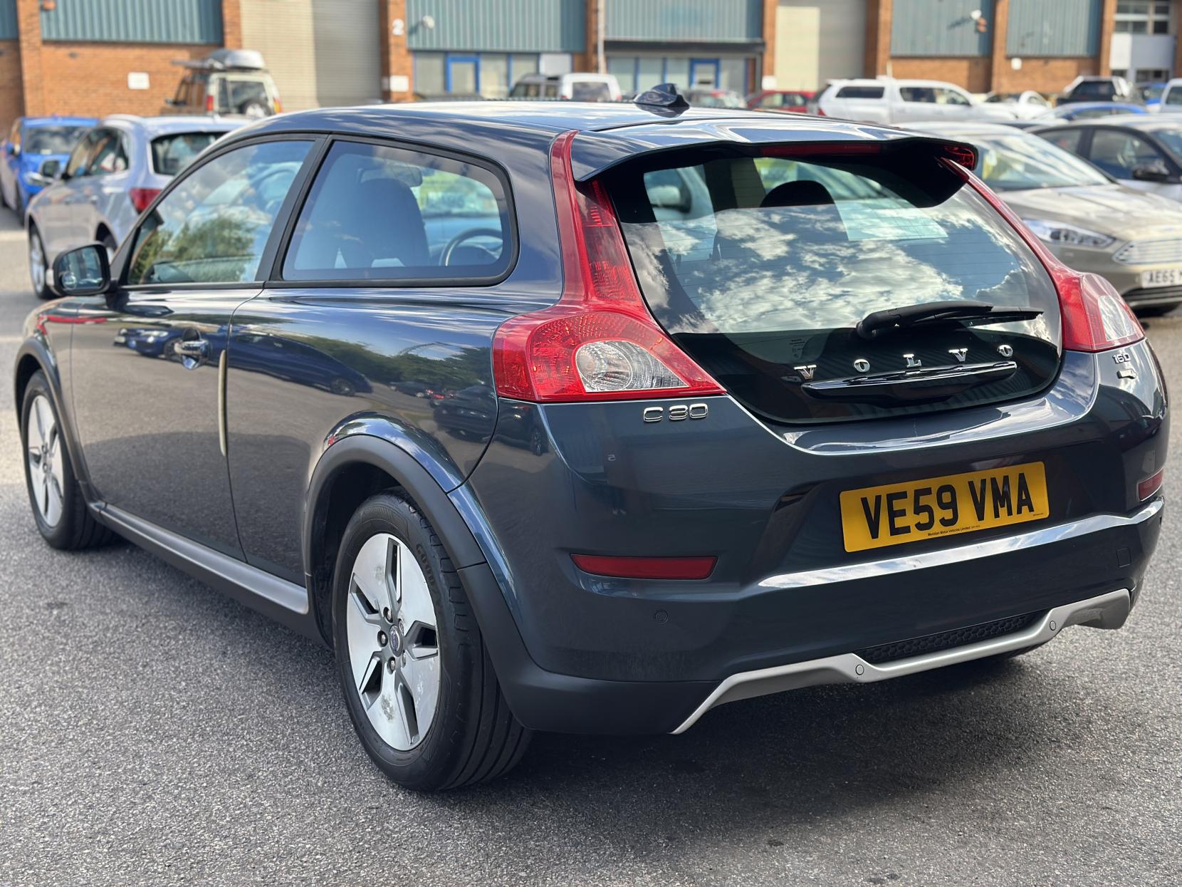 Volvo C30 1.6D DRIVe SE Sports Coupe 3dr Diesel Manual Euro 4 (109 ps)