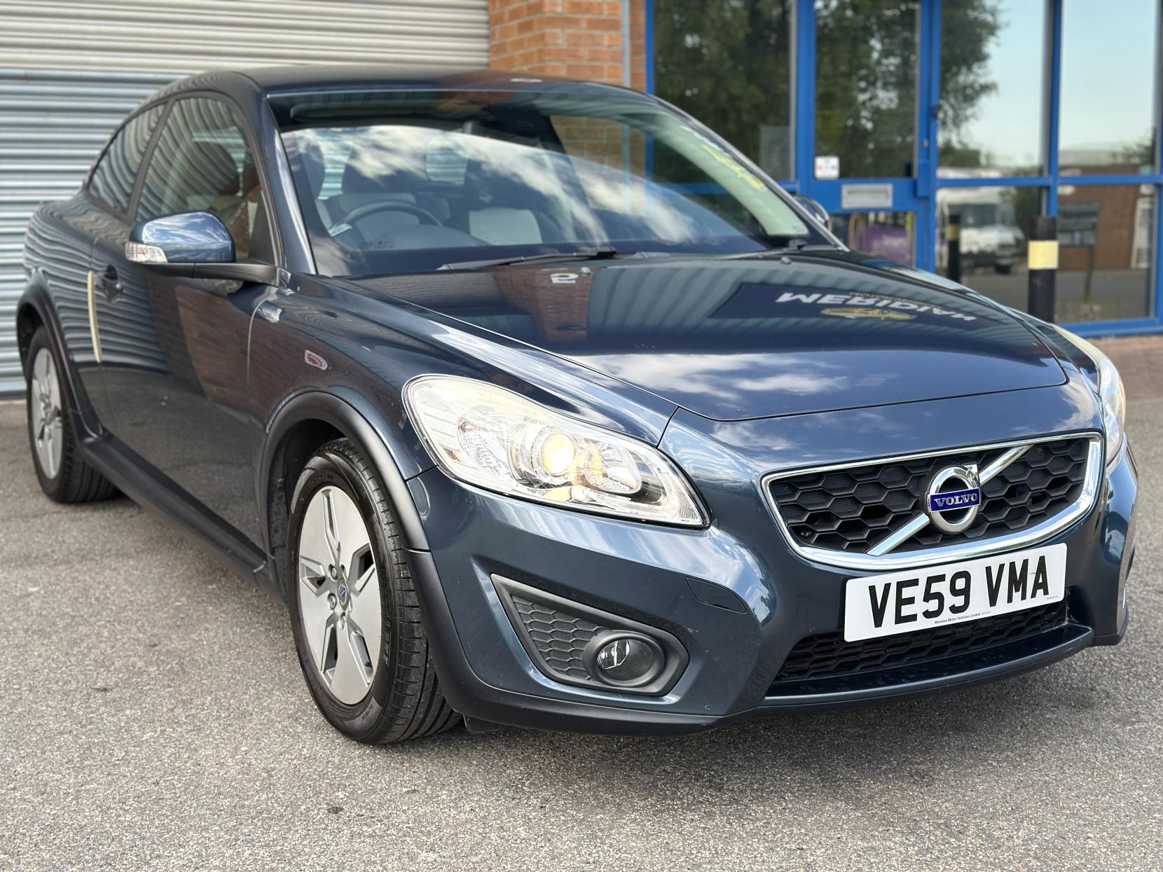 Volvo C30 1.6D DRIVe SE Sports Coupe 3dr Diesel Manual Euro 4 (109 ps)