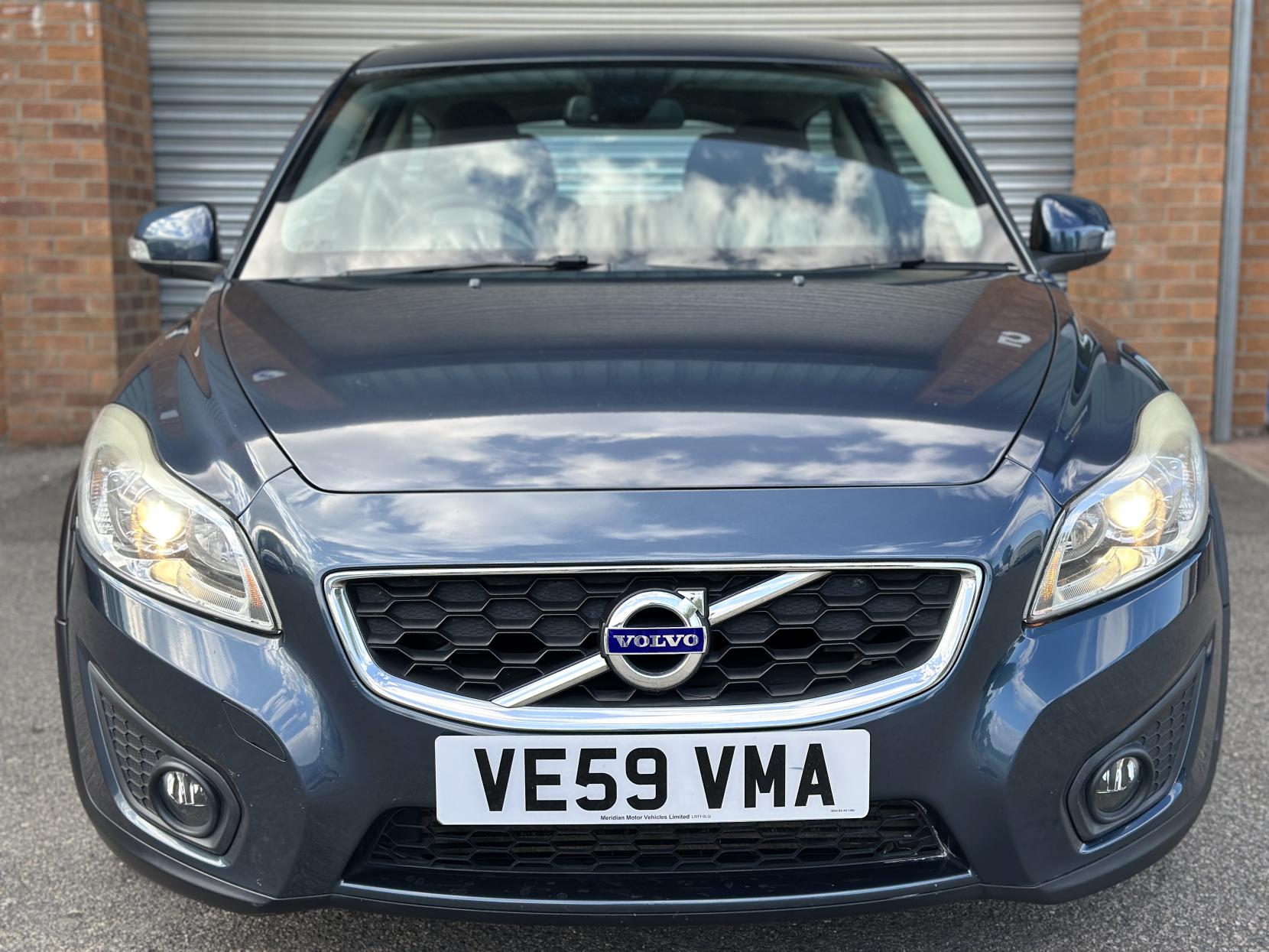 Volvo C30 1.6D DRIVe SE Sports Coupe 3dr Diesel Manual Euro 4 (109 ps)