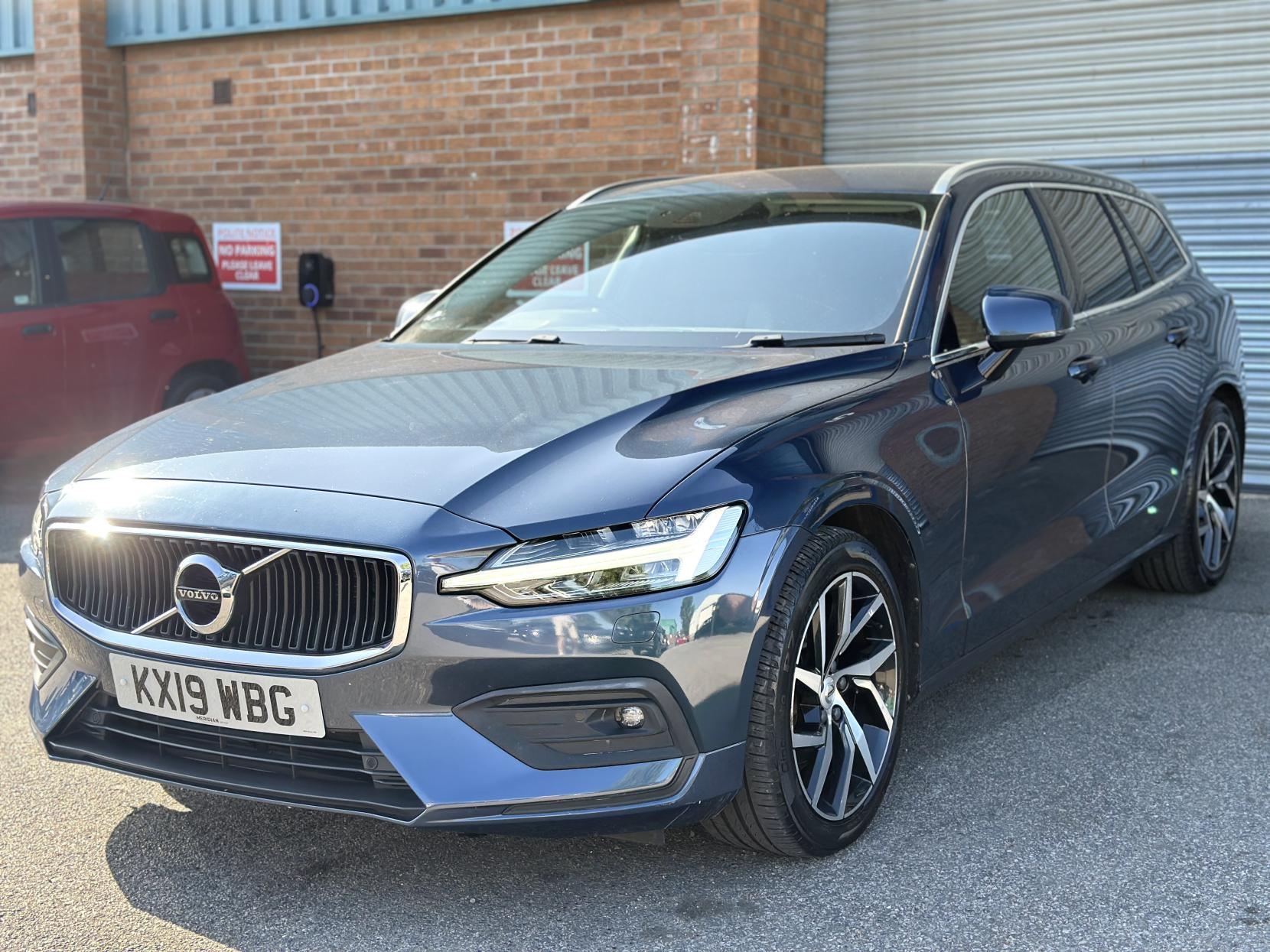 Volvo V60 2.0 D4 Momentum Pro Estate 5dr Diesel Auto Euro 6 (s/s) (190 ps)