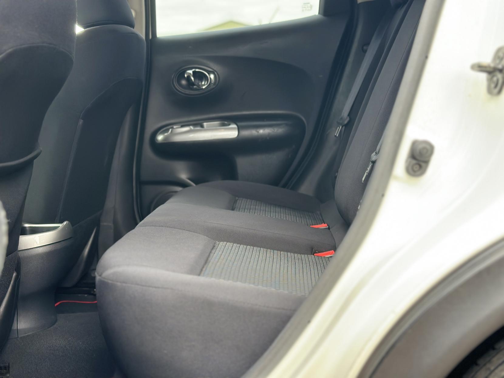 Nissan Juke 1.2 DIG-T Acenta SUV 5dr Petrol Manual Euro 6 (s/s) (115 ps)
