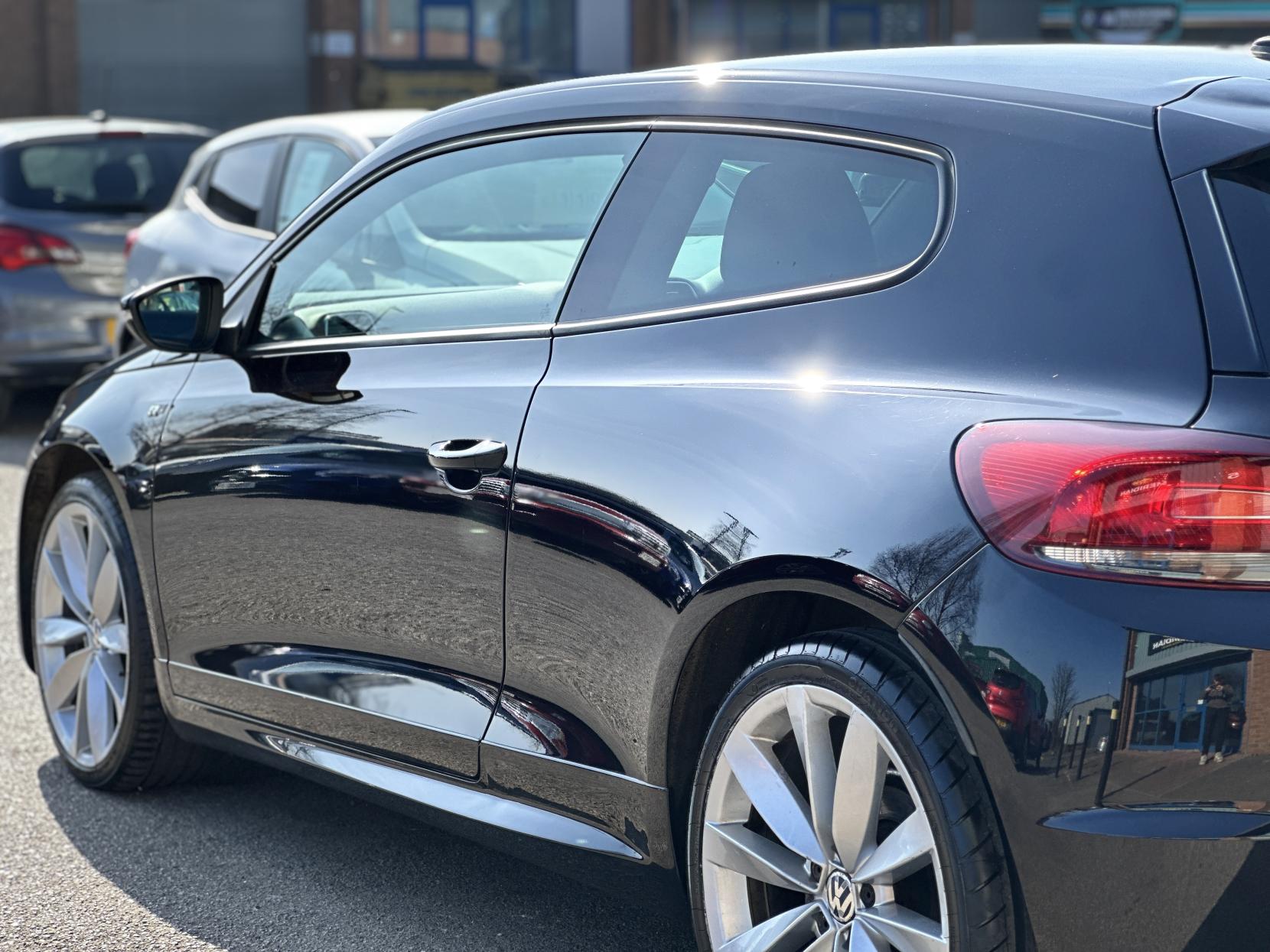 Volkswagen Scirocco 2.0 TSI R-Line Hatchback 3dr Petrol Manual Euro 5 (Leather, Nav) (210 ps)