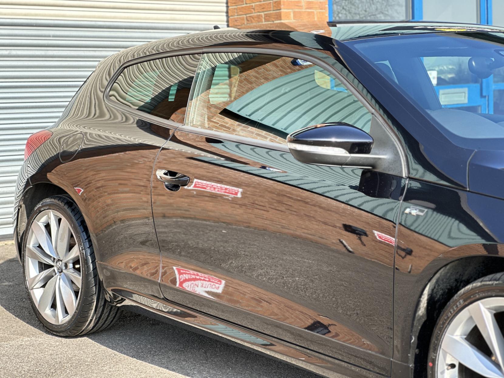 Volkswagen Scirocco 2.0 TSI R-Line Hatchback 3dr Petrol Manual Euro 5 (Leather, Nav) (210 ps)