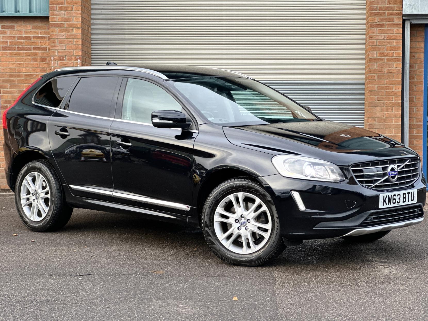 Volvo XC60 2.4 D5 SE Lux Nav SUV 5dr Diesel Geartronic AWD Euro 5 (215 ps)