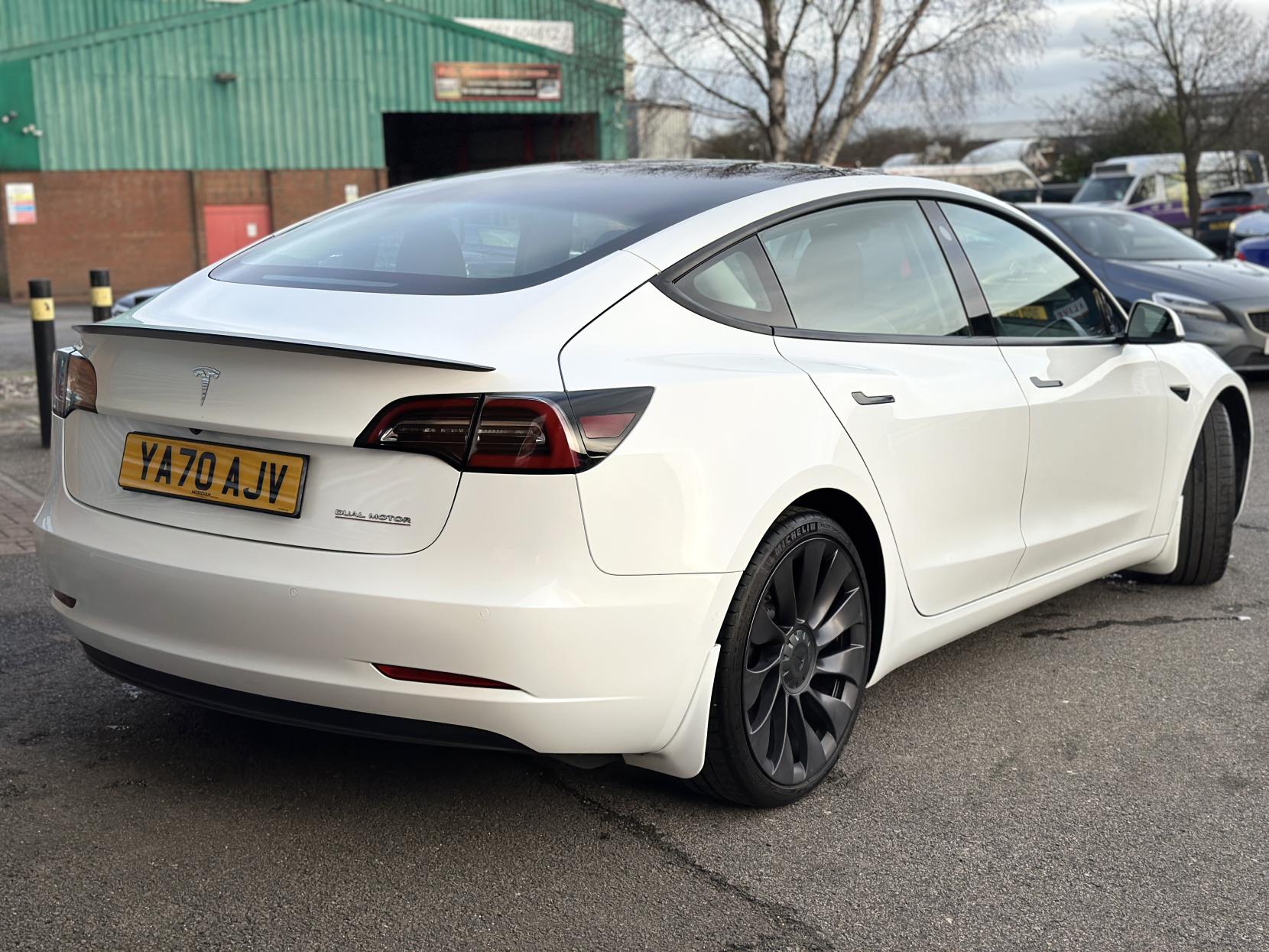 Tesla Model 3 (Dual Motor) Performance Saloon 4dr Electric Auto 4WDE (Performance Upgrade) (449 bhp)