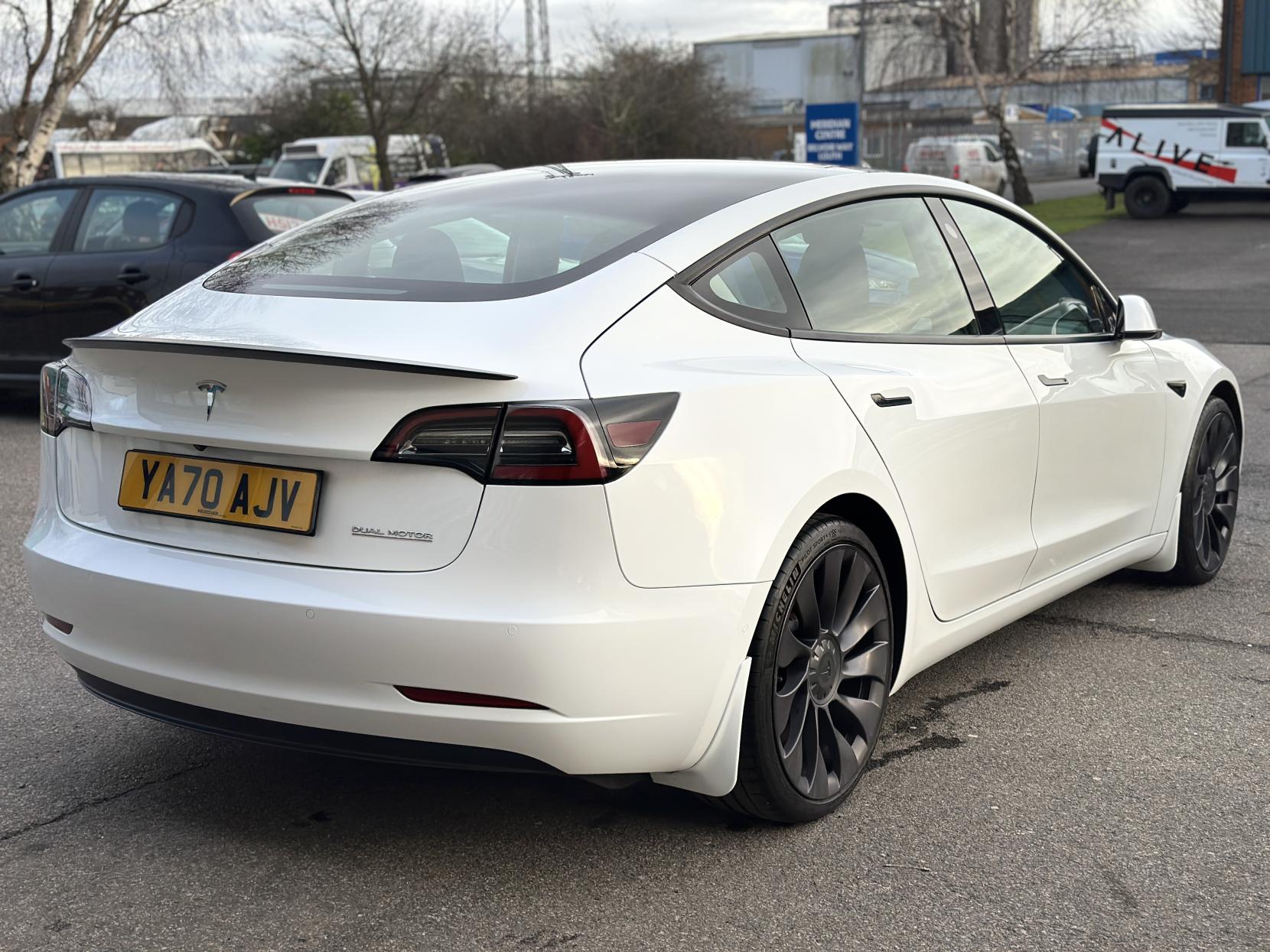 Tesla Model 3 (Dual Motor) Performance Saloon 4dr Electric Auto 4WDE (Performance Upgrade) (449 bhp)