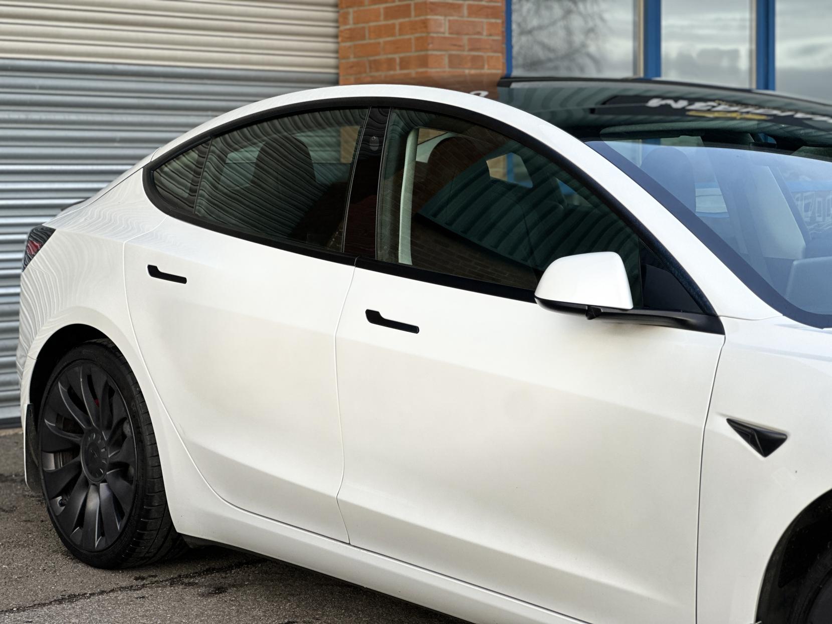 Tesla Model 3 (Dual Motor) Performance Saloon 4dr Electric Auto 4WDE (Performance Upgrade) (449 bhp)