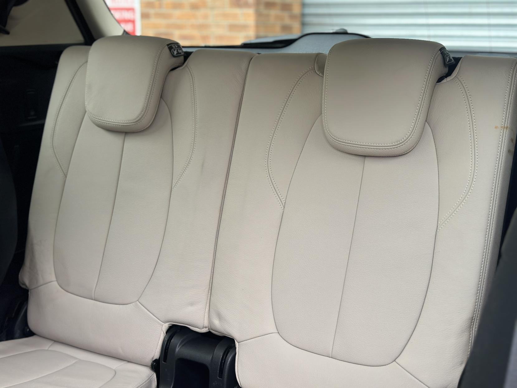 BMW 2 Series Gran Tourer 2.0 220d Luxury MPV 5dr Diesel Auto Euro 6 (s/s) (190 ps)