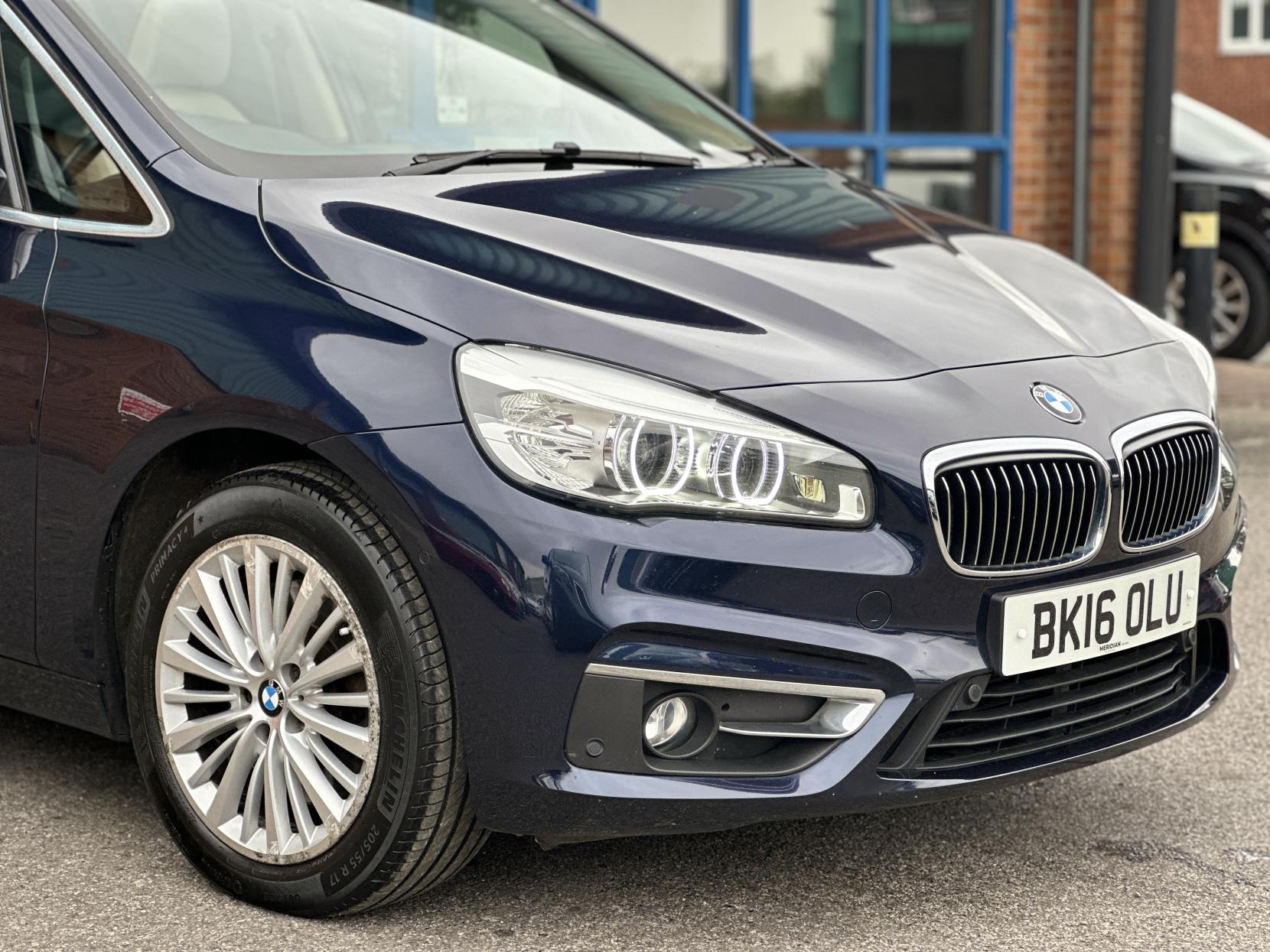 BMW 2 Series Gran Tourer 2.0 220d Luxury MPV 5dr Diesel Auto Euro 6 (s/s) (190 ps)