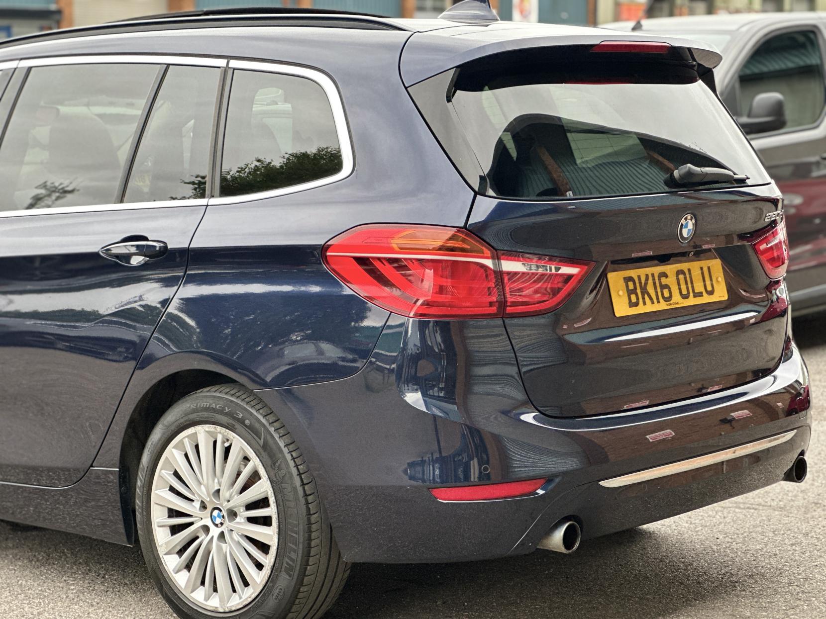 BMW 2 Series Gran Tourer 2.0 220d Luxury MPV 5dr Diesel Auto Euro 6 (s/s) (190 ps)