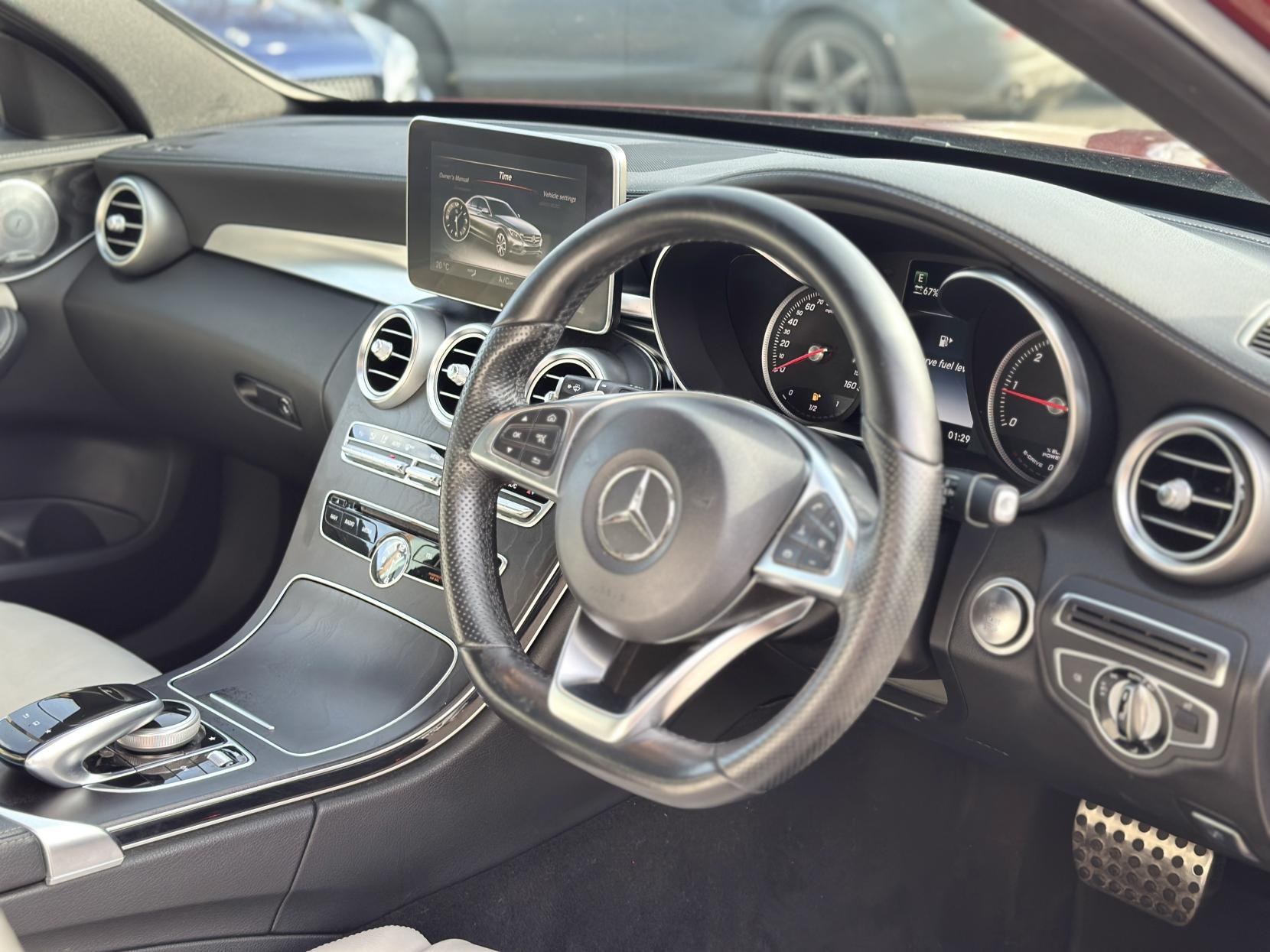 Mercedes-Benz C Class 2.1 C300h BlueTEC AMG Line Saloon 4dr Diesel Hybrid G-Tronic+ Euro 6 (s/s) (231 ps)