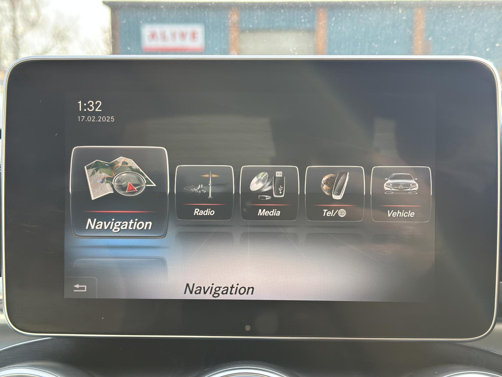 Mercedes-Benz C Class 2.1 C300h BlueTEC AMG Line Saloon 4dr Diesel Hybrid G-Tronic+ Euro 6 (s/s) (231 ps)