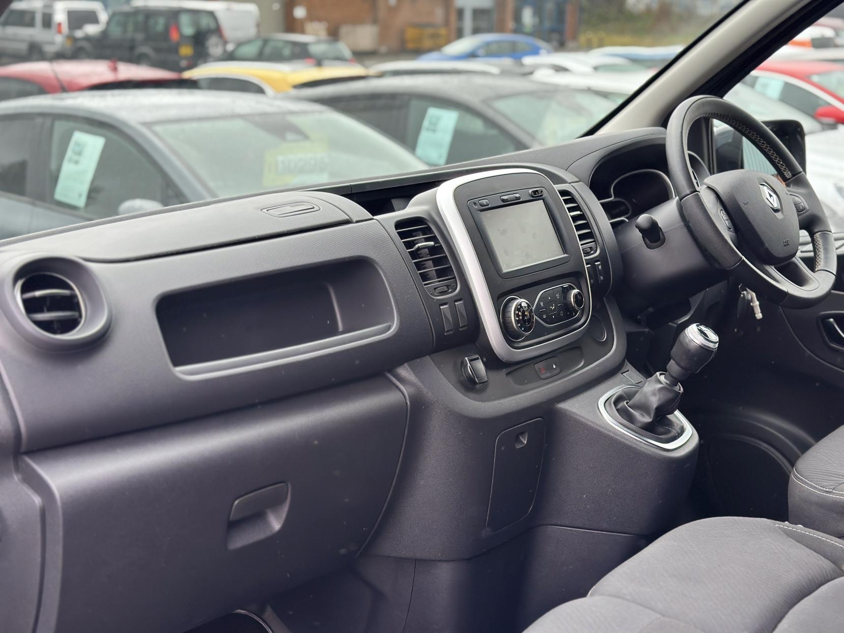 Renault Trafic 2.0 dCi ENERGY 28 Black Edition Panel Van 5dr Diesel Manual SWB Standard Roof Euro 6 (s/s) (145 ps)