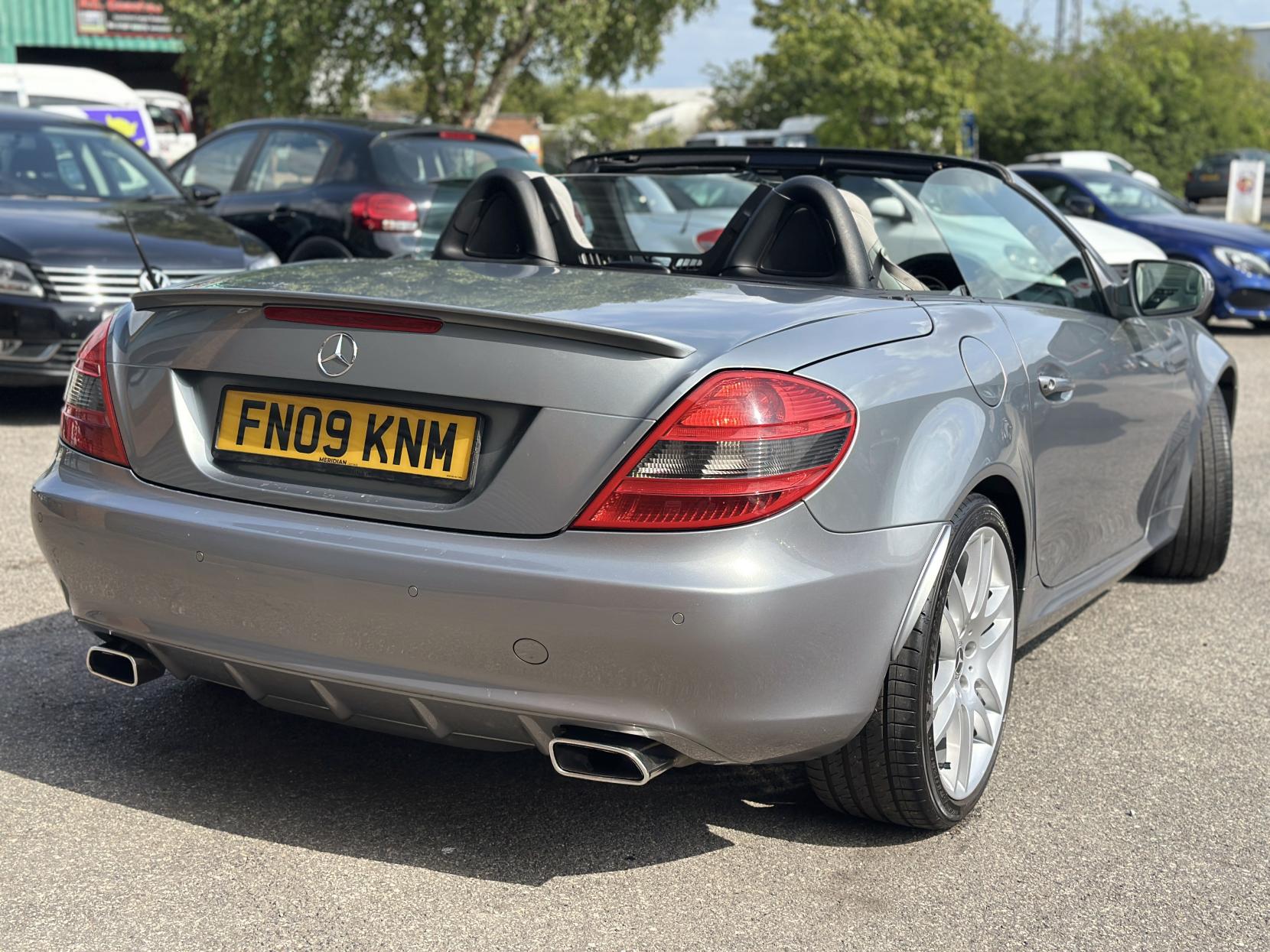 Mercedes-Benz SLK 1.8 SLK200K Convertible 2dr Petrol Tiptronic Euro 4 (184 ps)
