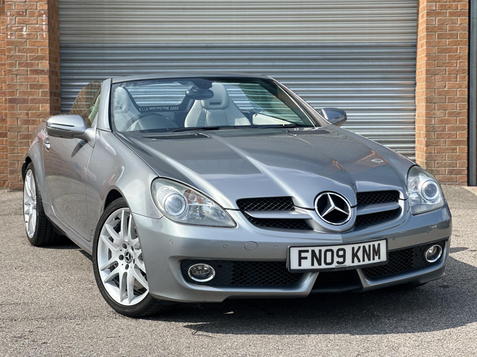 Mercedes-Benz SLK 1.8 SLK200K Convertible 2dr Petrol Tiptronic Euro 4 (184 ps)