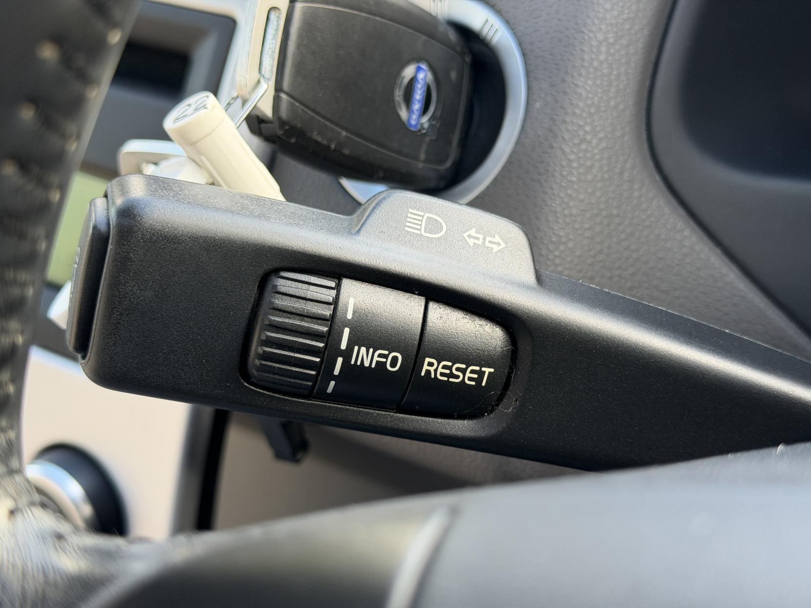 Volvo S40 2.0 CLASSIC S40 II (facelift 2007)