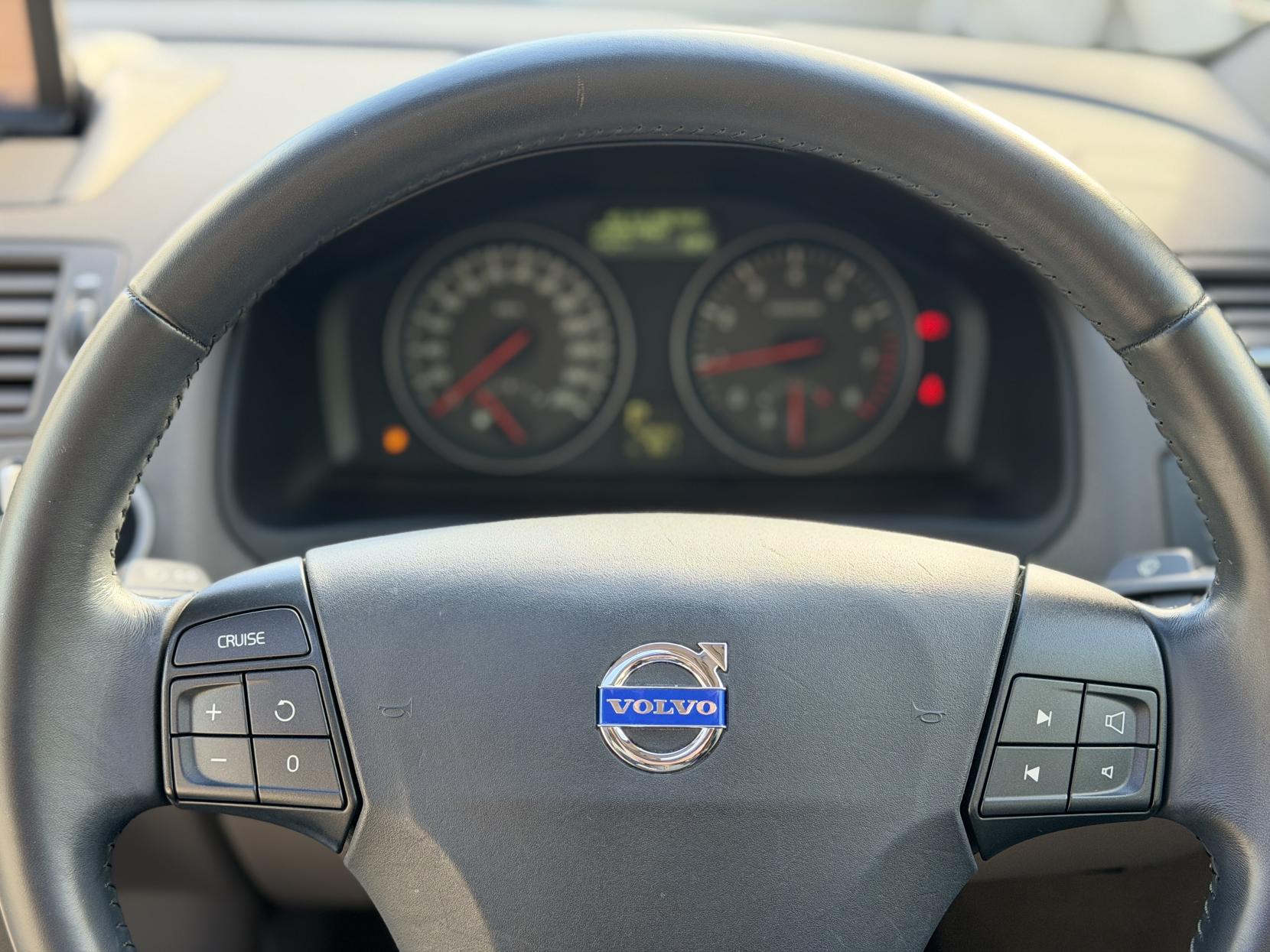 Volvo S40 2.0 CLASSIC S40 II (facelift 2007)