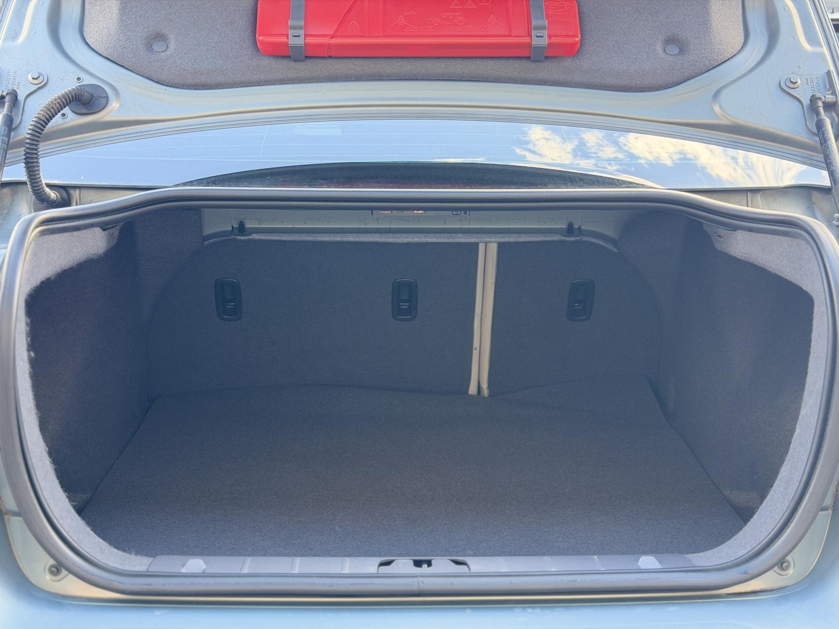 Volvo S40 2.0 CLASSIC S40 II (facelift 2007)