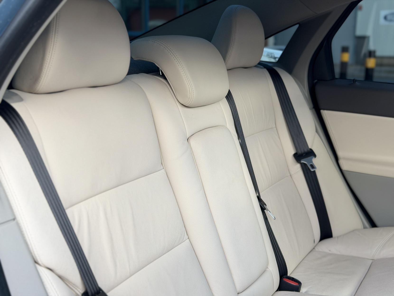 Volvo S40 2.0 CLASSIC S40 II (facelift 2007)