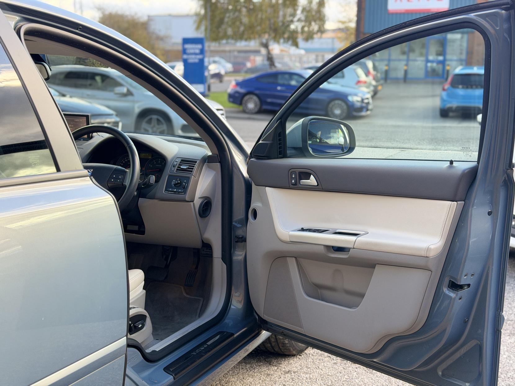 Volvo S40 2.0 CLASSIC S40 II (facelift 2007)