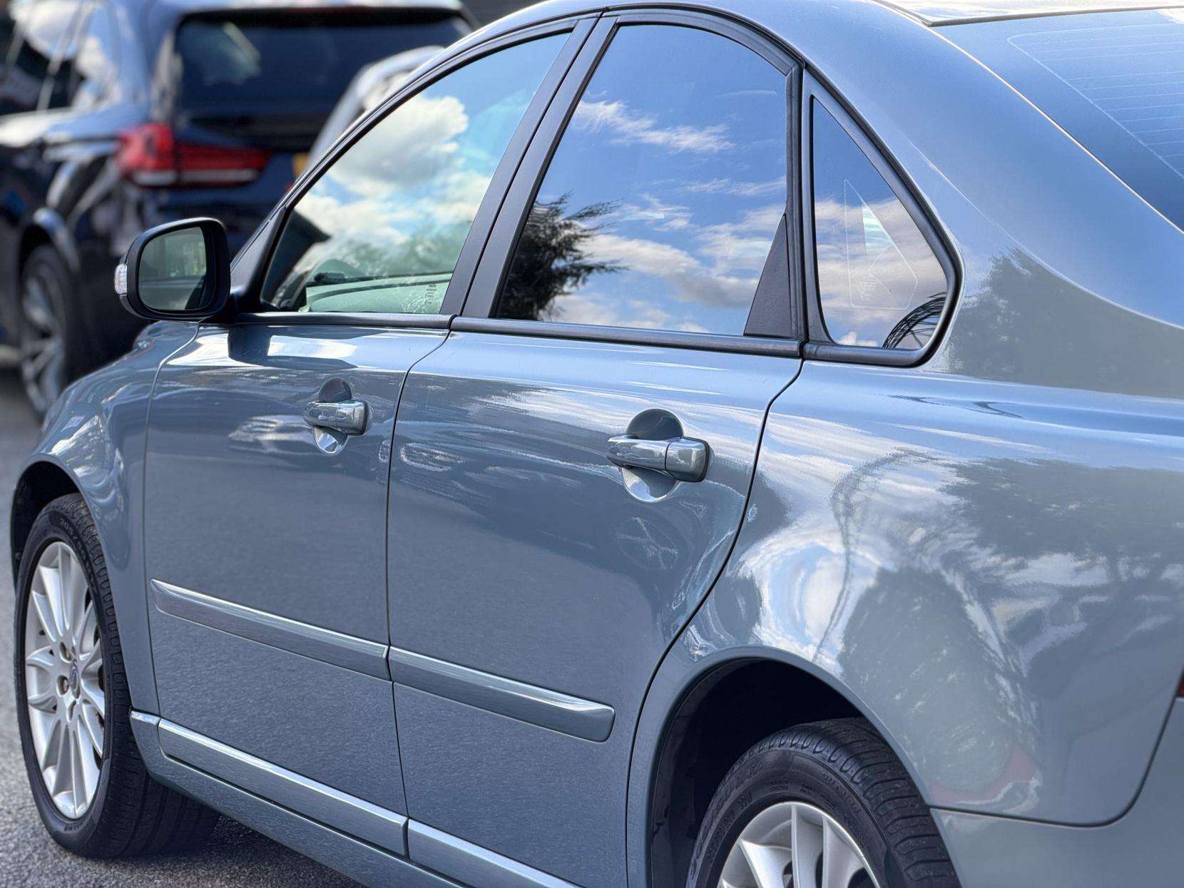 Volvo S40 2.0 CLASSIC S40 II (facelift 2007)