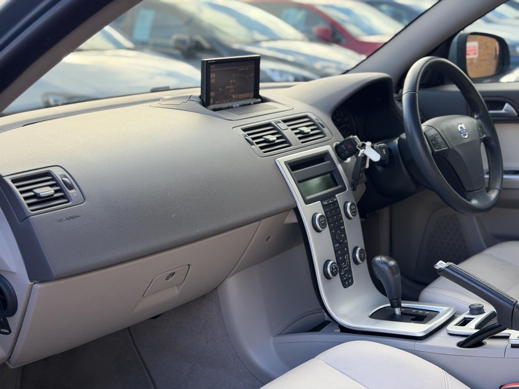 Volvo S40 2.0 CLASSIC S40 II (facelift 2007)