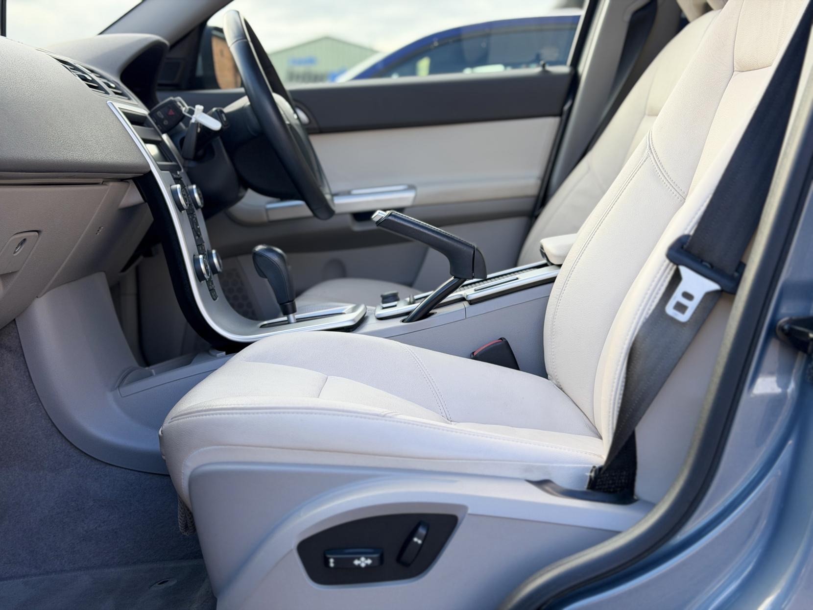 Volvo S40 2.0 CLASSIC S40 II (facelift 2007)