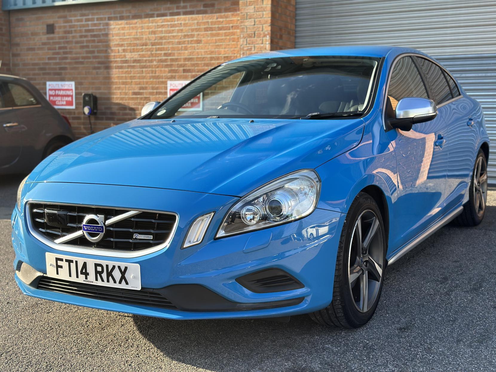 Volvo S60 1.6 T4 R-Design Nav Saloon 4dr Petrol Powershift Euro 5 (180 ps)